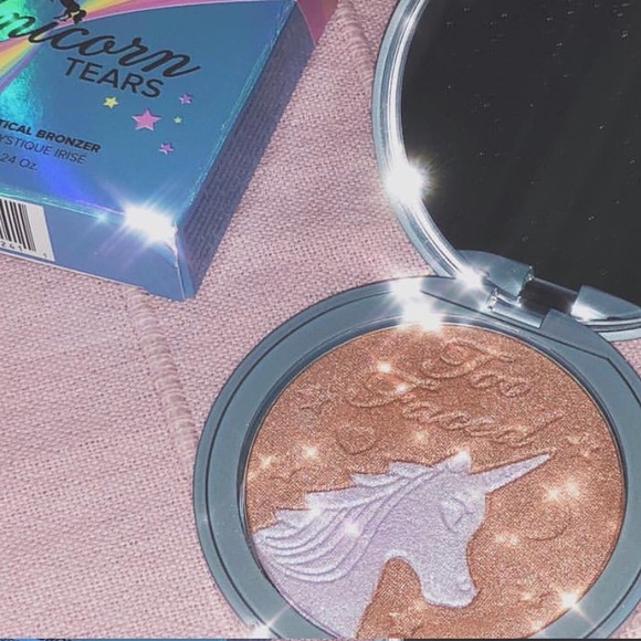 🌺BOGO🌺🆕💜 TooFaced UNICORN TEARS Bronzer - Picture 2 of 6